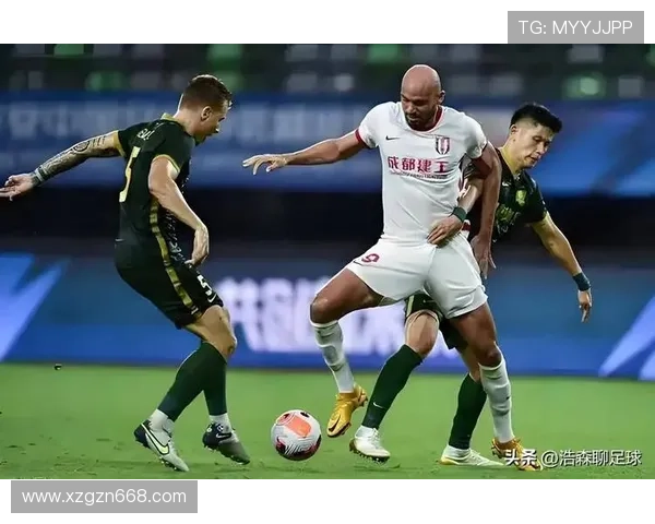 成都足球队联赛表现分析:团队配合与战术执行的完美结合 成都足球队联赛表现分析:团队配合与战术执行的完美结合
